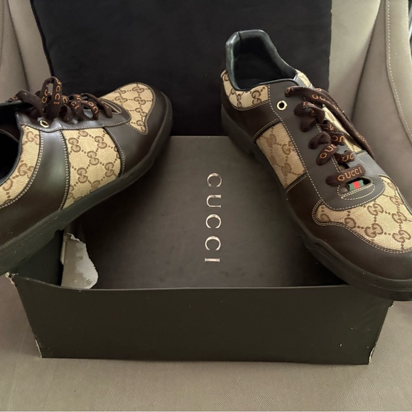 Gucci Men's Beige and Dark Brown Sneakers - Picture 1 of 4